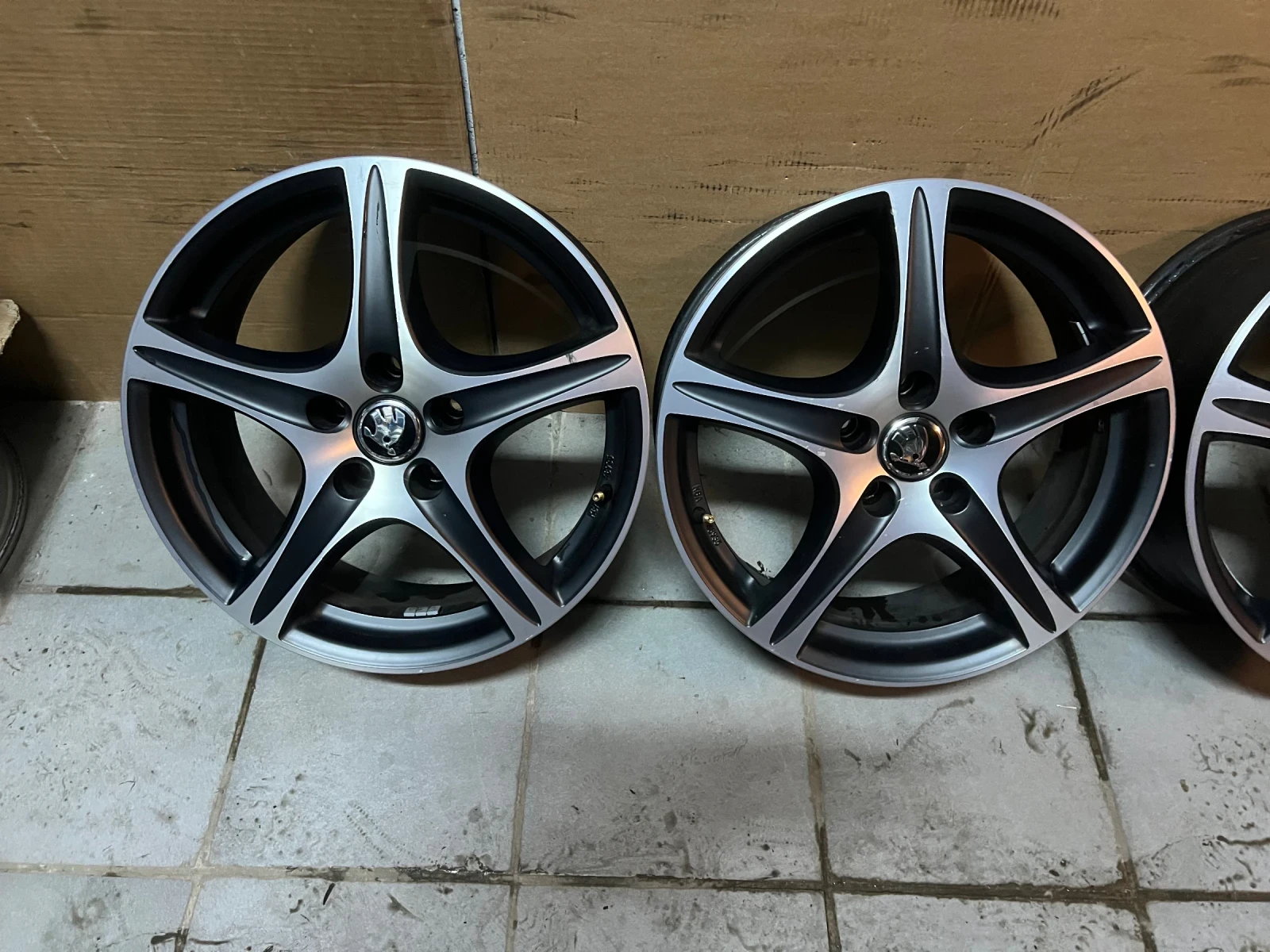 ������ | Mobile.bg � ����������� 3