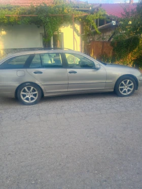 Mercedes-Benz C 220, снимка 4