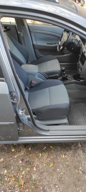Обява за продажба на Chevrolet Lacetti 1.6 109 Hp ~4 500 лв. - изображение 6
