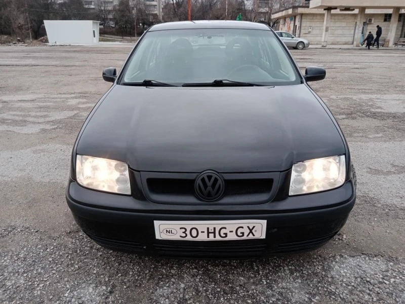 VW Bora 2.0 KLIMA, снимка 8 - Автомобили и джипове - 39306080