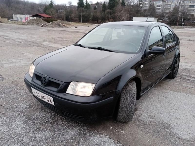 VW Bora 2.0 KLIMA, снимка 1 - Автомобили и джипове - 39306080