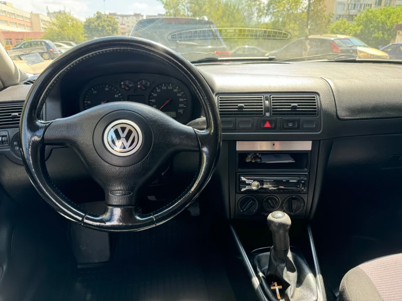 VW Golf 1.9 TDI, снимка 7 - Автомобили и джипове - 47244517