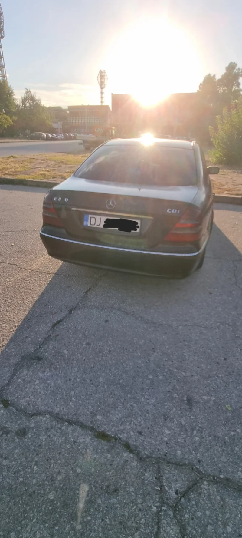 Mercedes-Benz E 270, снимка 6 - Автомобили и джипове - 47538380