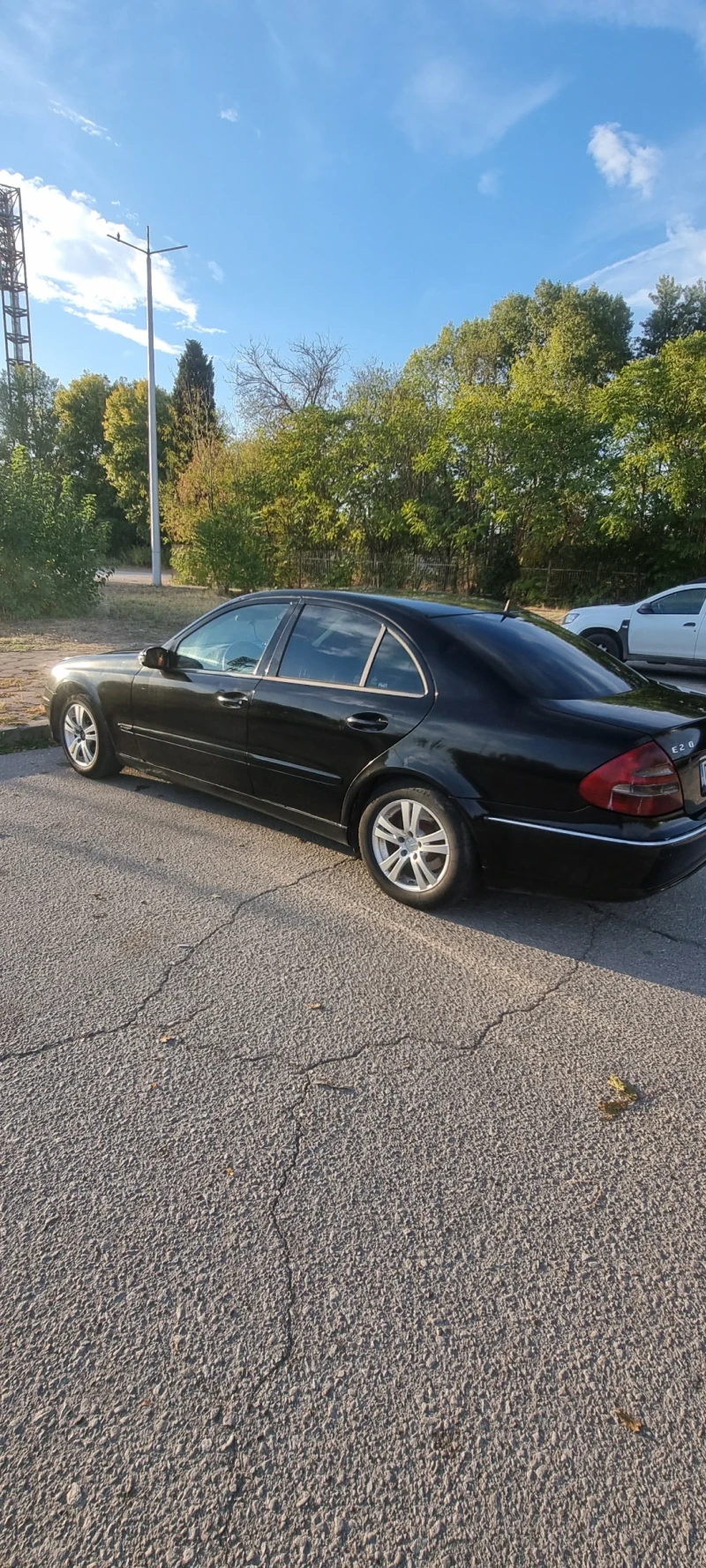 Mercedes-Benz E 270, снимка 2 - Автомобили и джипове - 47538380