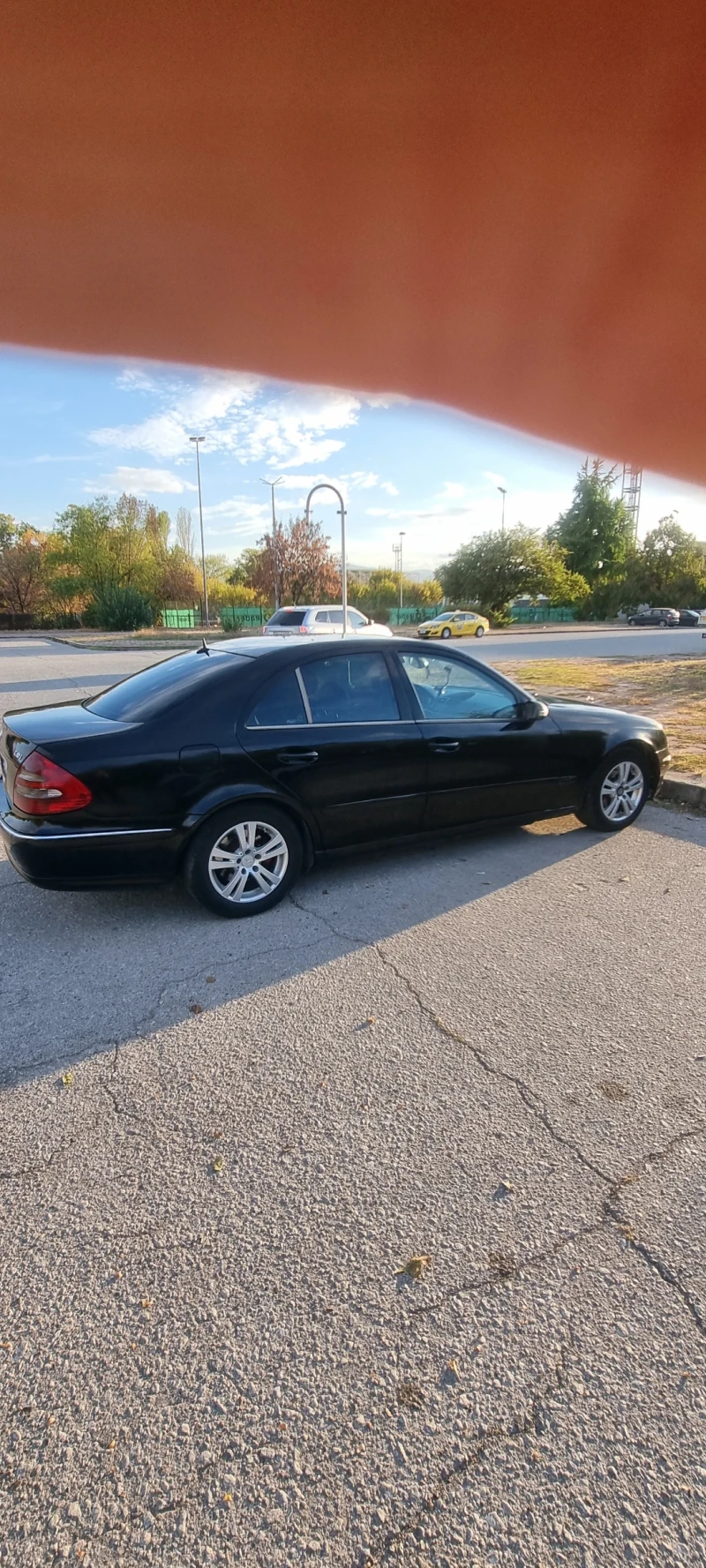 Mercedes-Benz E 270, снимка 4 - Автомобили и джипове - 47538380