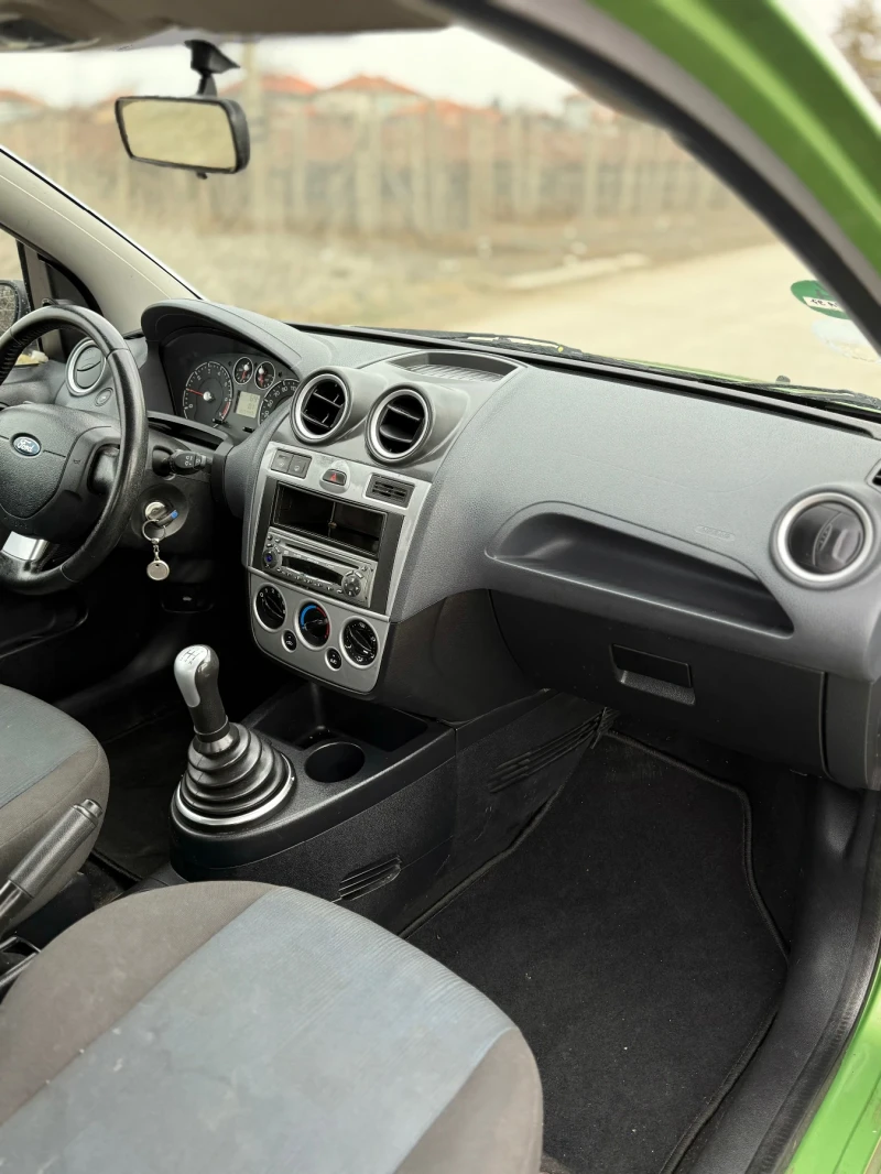 Ford Fiesta, снимка 8 - Автомобили и джипове - 49234269