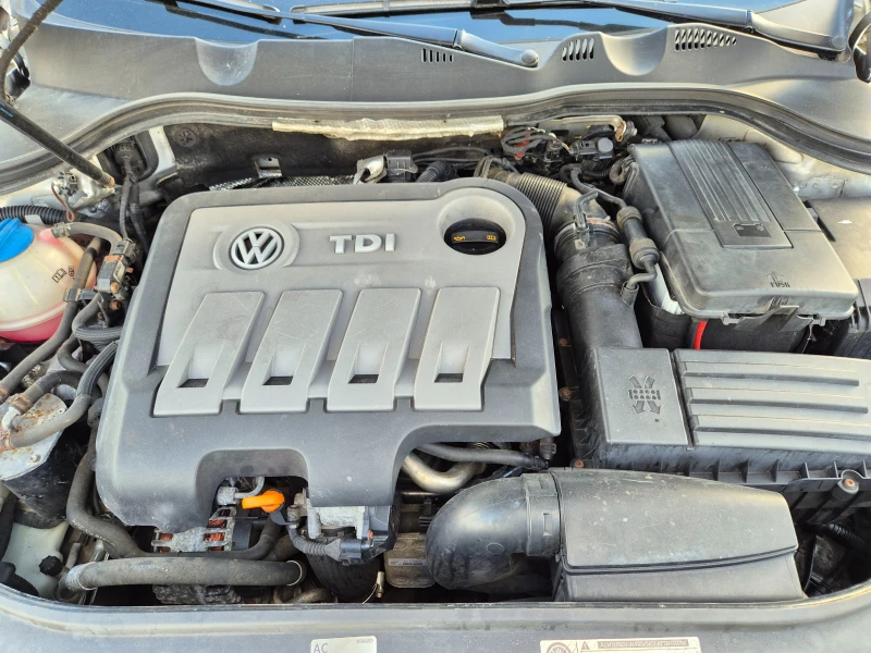 VW Passat 2.0TDI Avtomat , снимка 17 - Автомобили и джипове - 50980130