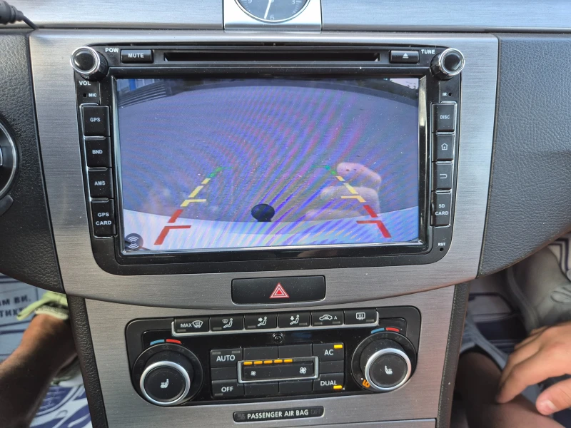 VW Passat 2.0TDI Avtomat , снимка 16 - Автомобили и джипове - 50980130