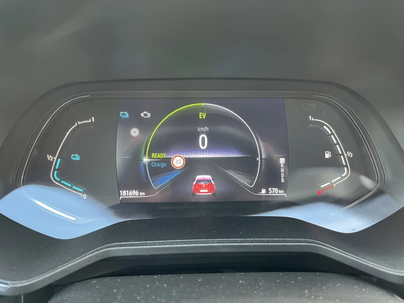 Renault Clio 1.6 E-Tech Hybrid Auto, снимка 15 - Автомобили и джипове - 51183241