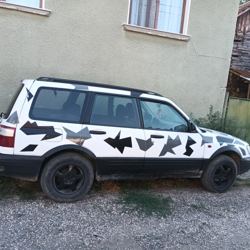 Subaru Forester, снимка 2 - Автомобили и джипове - 52548860