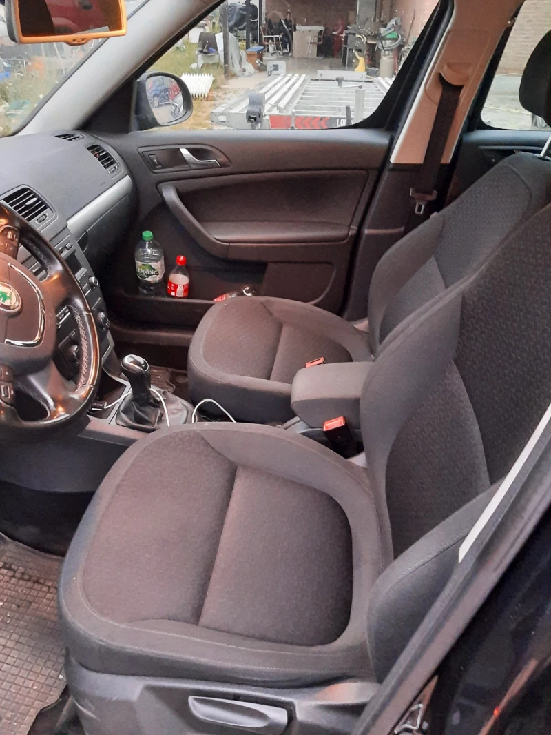 Skoda Roomster, снимка 3 - Автомобили и джипове - 52229711