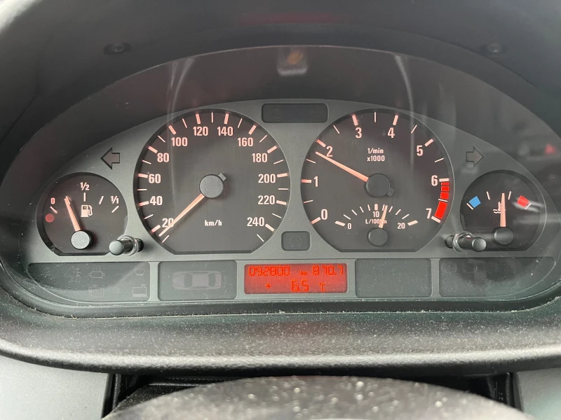 BMW 316 ti, снимка 3 - Автомобили и джипове - 52711207