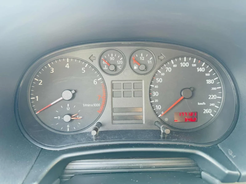 Audi A3, снимка 6 - Автомобили и джипове - 53040112