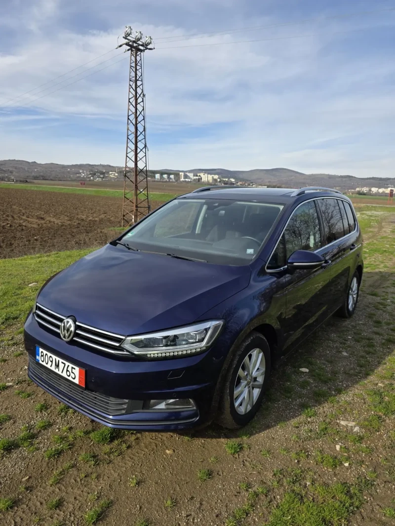 VW Touran DSG 7 МЕСТА ТОП ЕКСТРИ , снимка 3 - Автомобили и джипове - 53067776