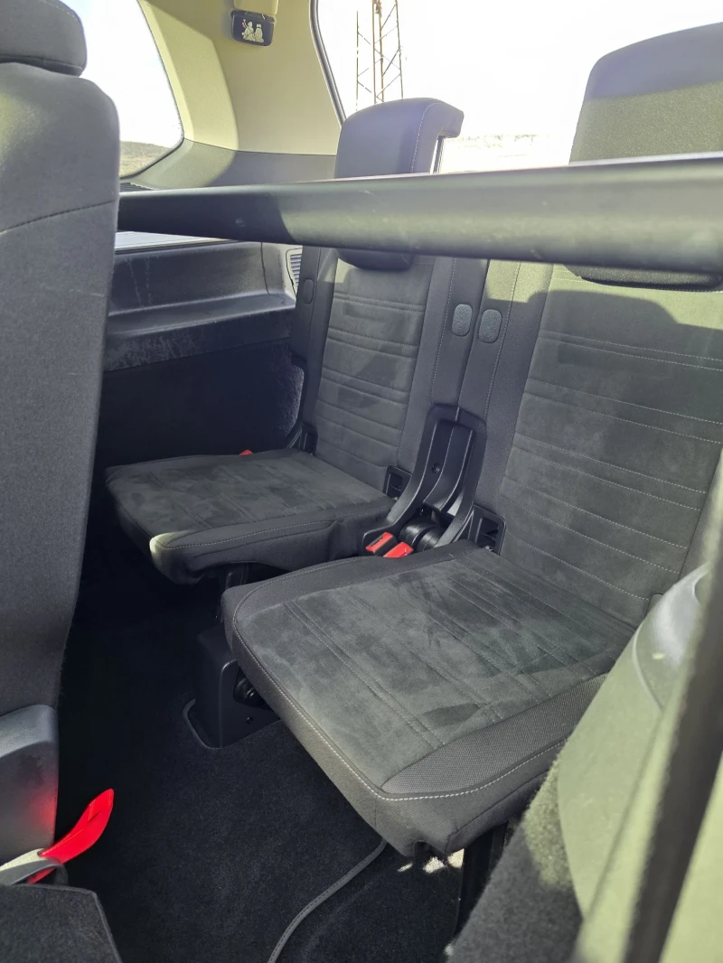 VW Touran DSG 7 МЕСТА ТОП ЕКСТРИ , снимка 9 - Автомобили и джипове - 53067776