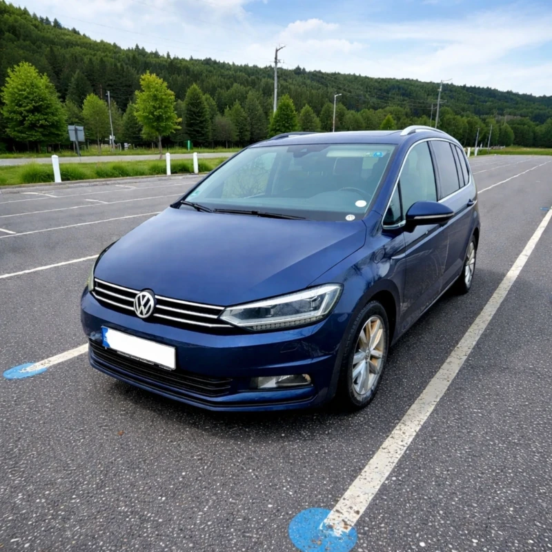 VW Touran АВТОМАТ 7 МЕСТА ВСИЧКИ ЕКСТРИ 