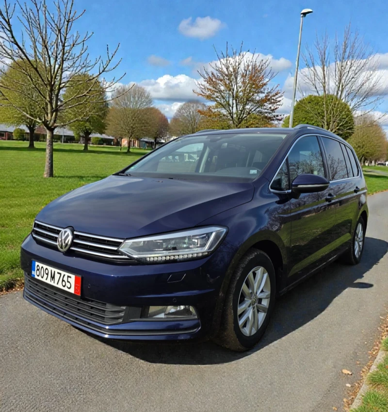 VW Touran АВТОМАТ 7 МЕСТА ВСИЧКИ ЕКСТРИ 