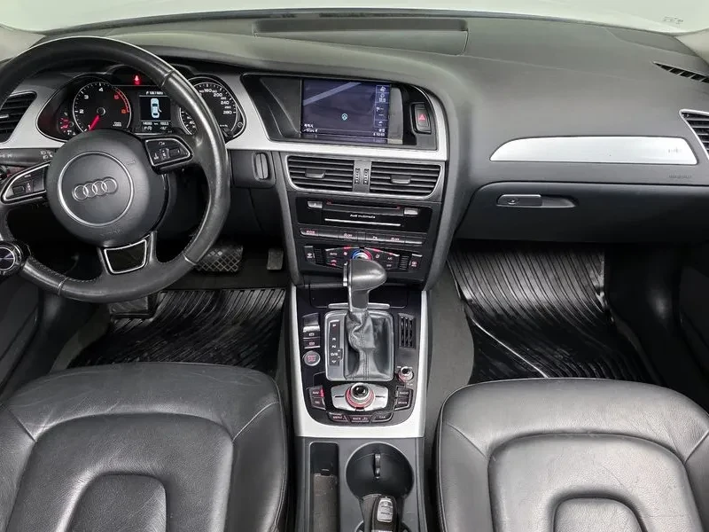 Audi A4 2.0 TDI Dynamic, снимка 13 - Автомобили и джипове - 53676393