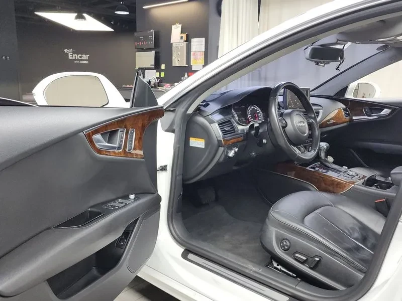 Audi A7 3.0 TDI Quattro, снимка 10 - Автомобили и джипове - 54562159