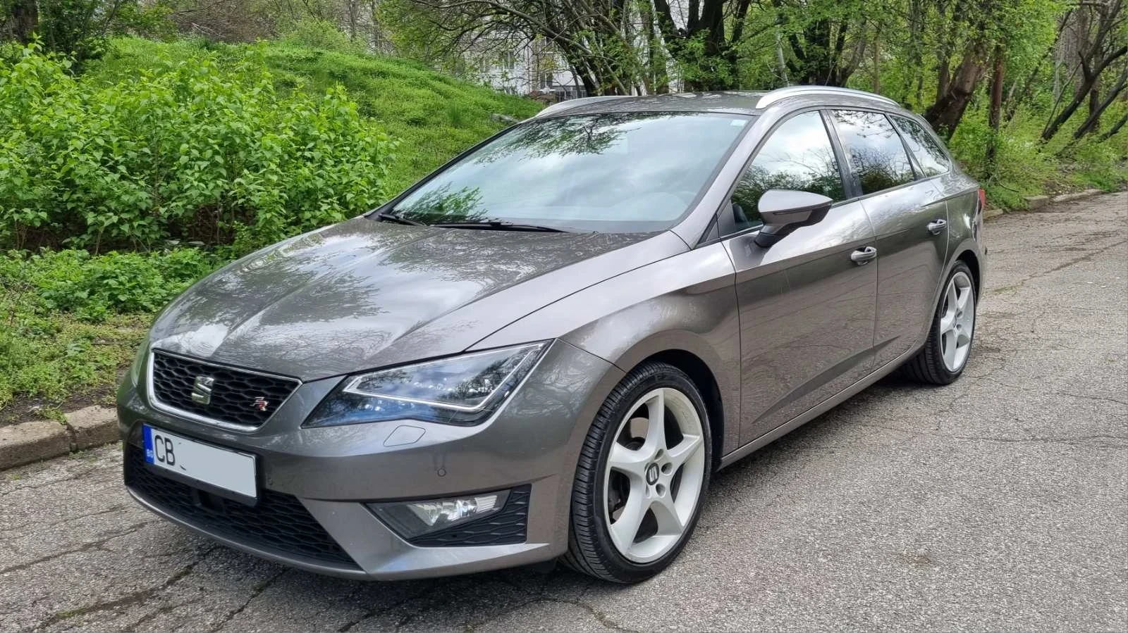 Seat Leon Seat Leon FR 2.0 tdi DSG Подгрев - изображение 4