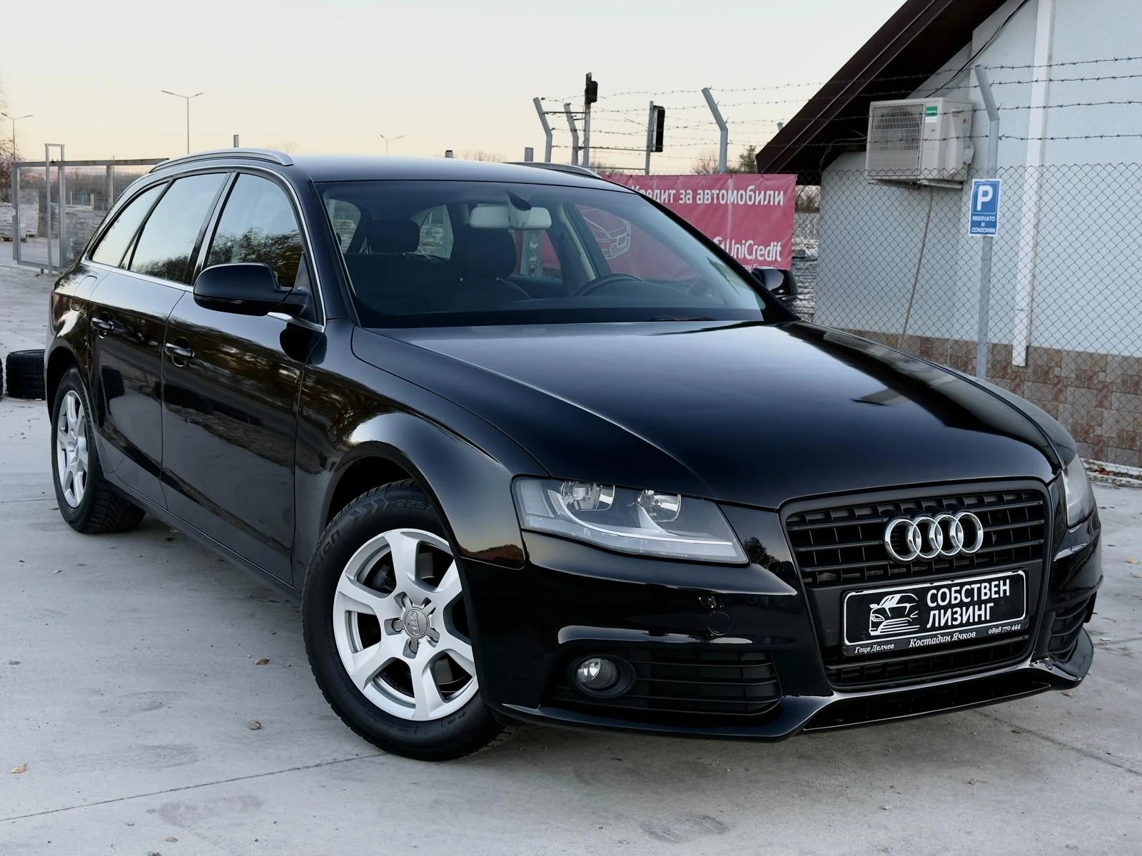 Audi A4 2.0 TDI Климатроник/Мултиволан/Собствен лизинг - изображение 2