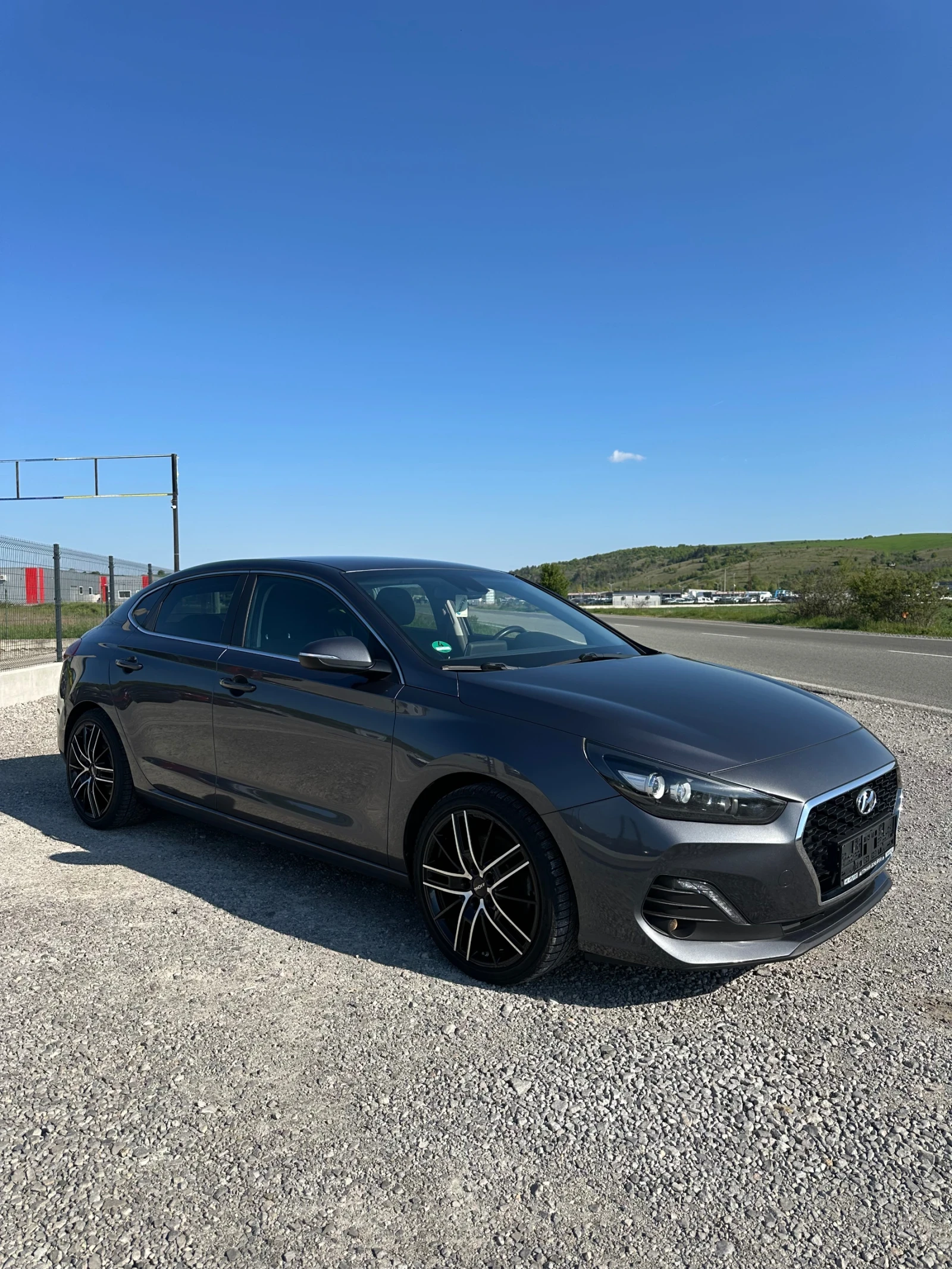 Hyundai I30 FASTBACK 1.4T-GDi FULL LED NAVI EURO 6 TUV - изображение 3