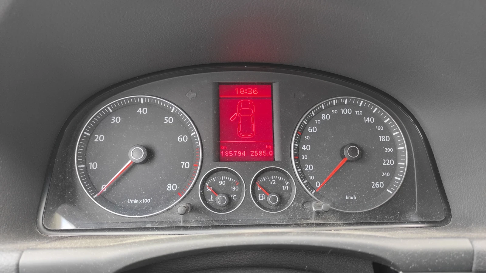 VW Touran  - изображение 8