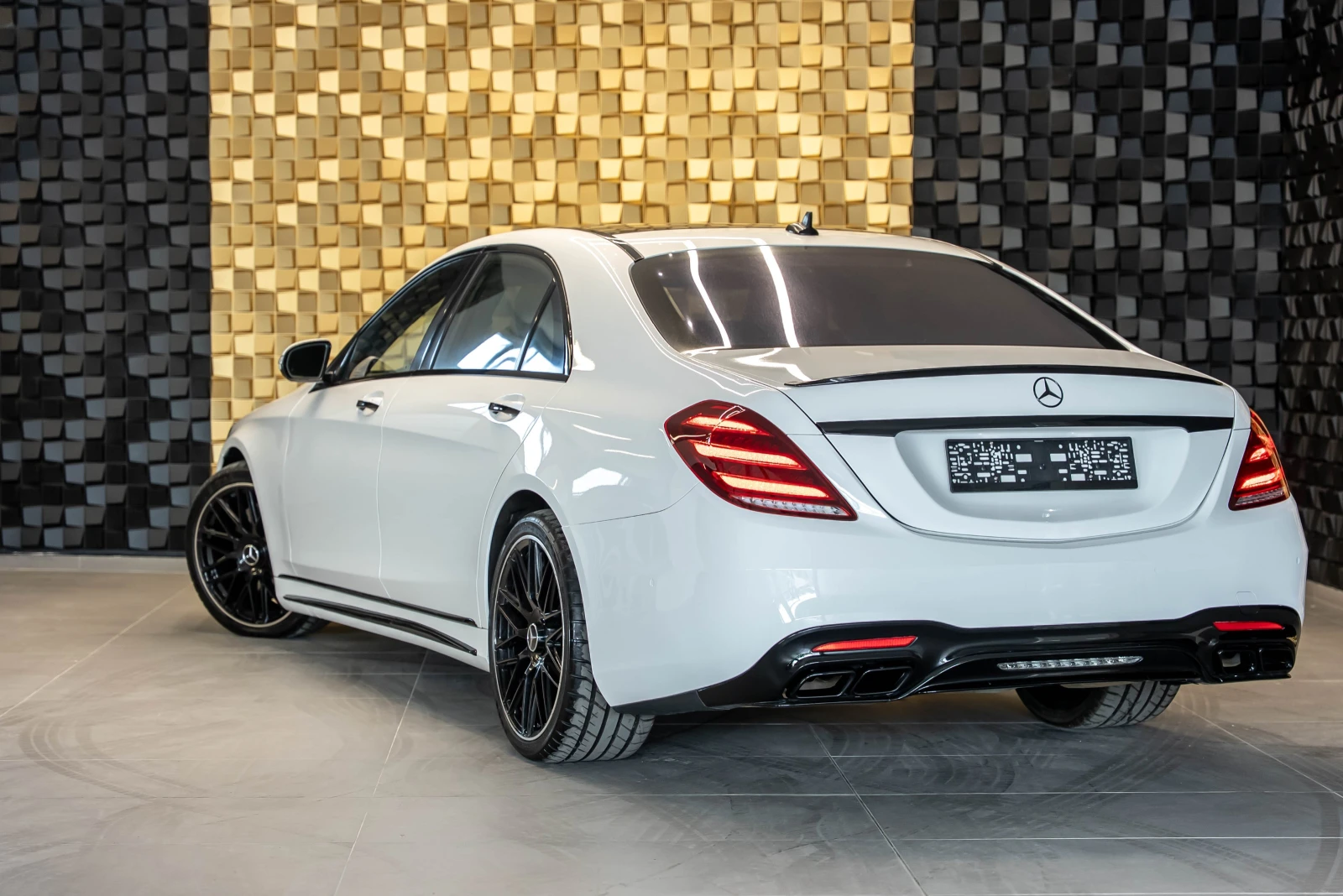 Mercedes-Benz S 550  - изображение 6