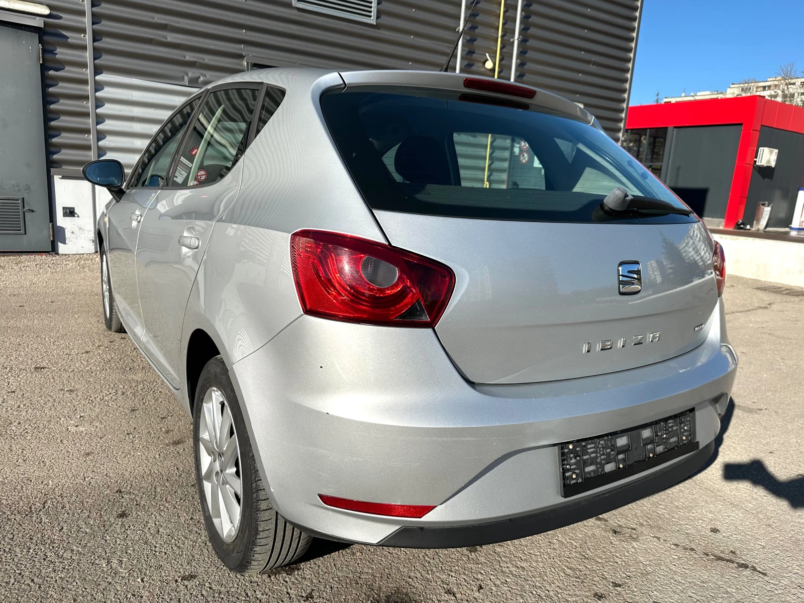 Seat Ibiza 1.6 TDI * FACELIFT*  - изображение 3