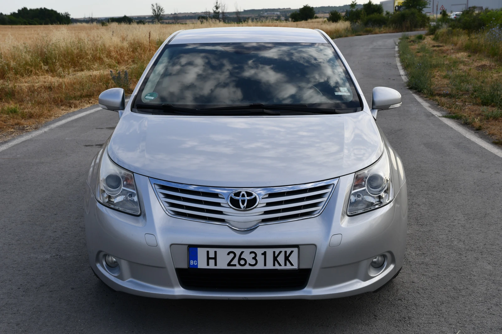 Toyota Avensis 1.8 VVT-i - изображение 2