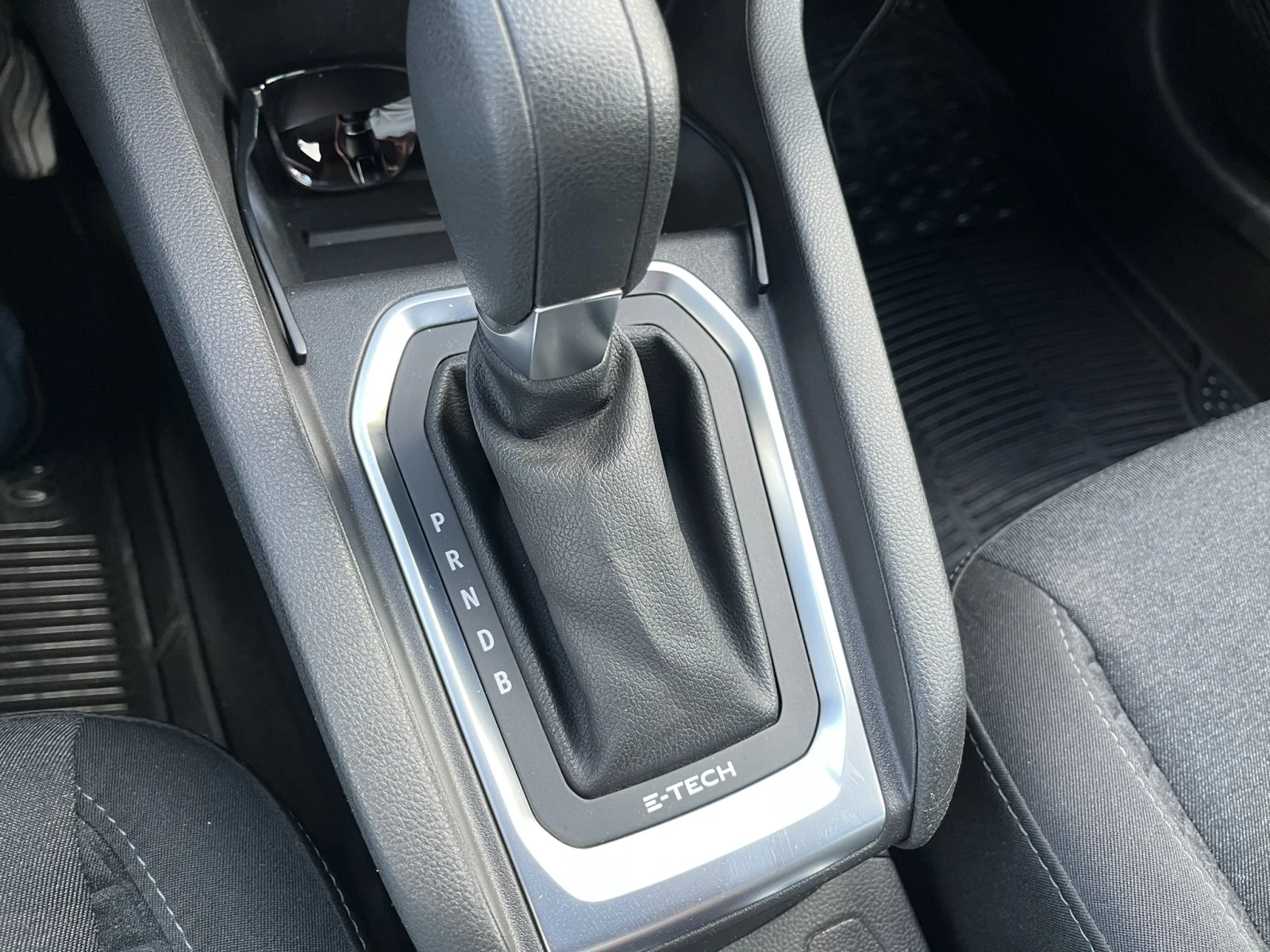 Renault Clio 1.6 E-Tech Hybrid Auto | Mobile.bg   13