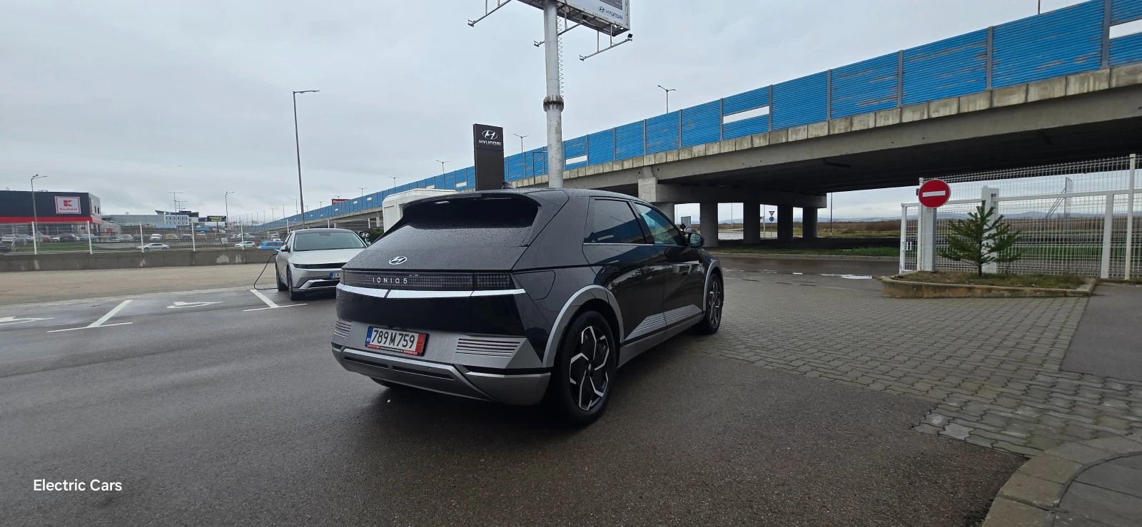 Hyundai Ioniq 5 72.6kWh* Гаранционна* SOH 100%* Серв.Книжка - изображение 3