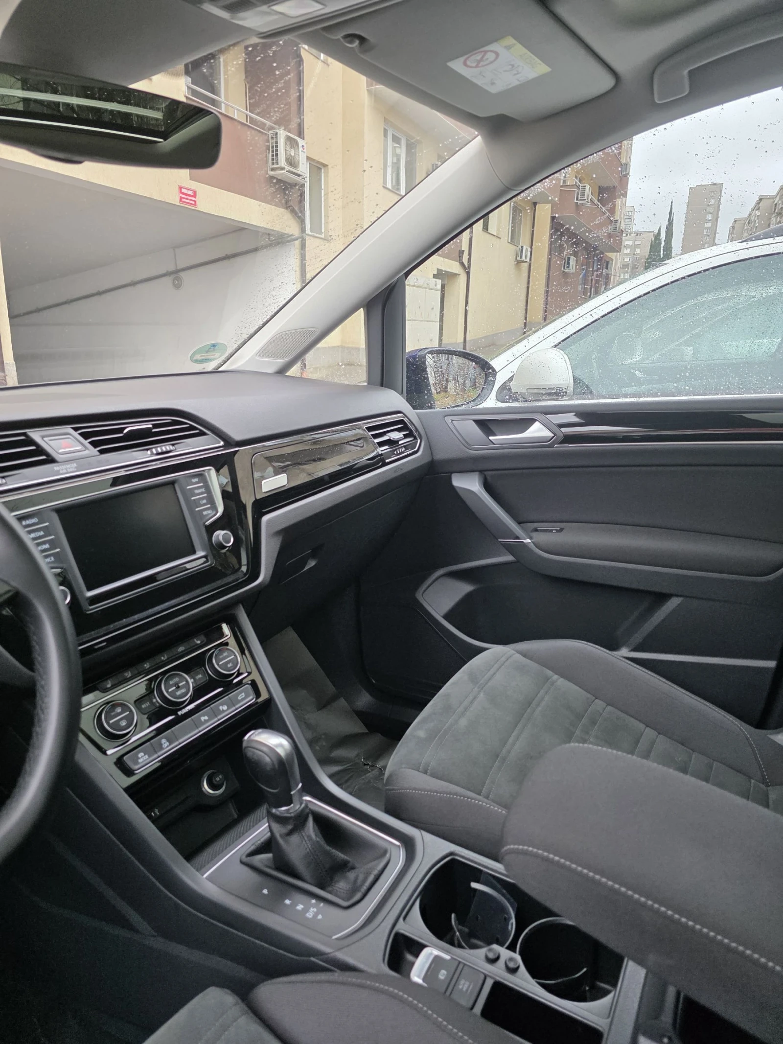 VW Touran ������� 7 ����� ������ ������  | Mobile.bg � ����������� 5