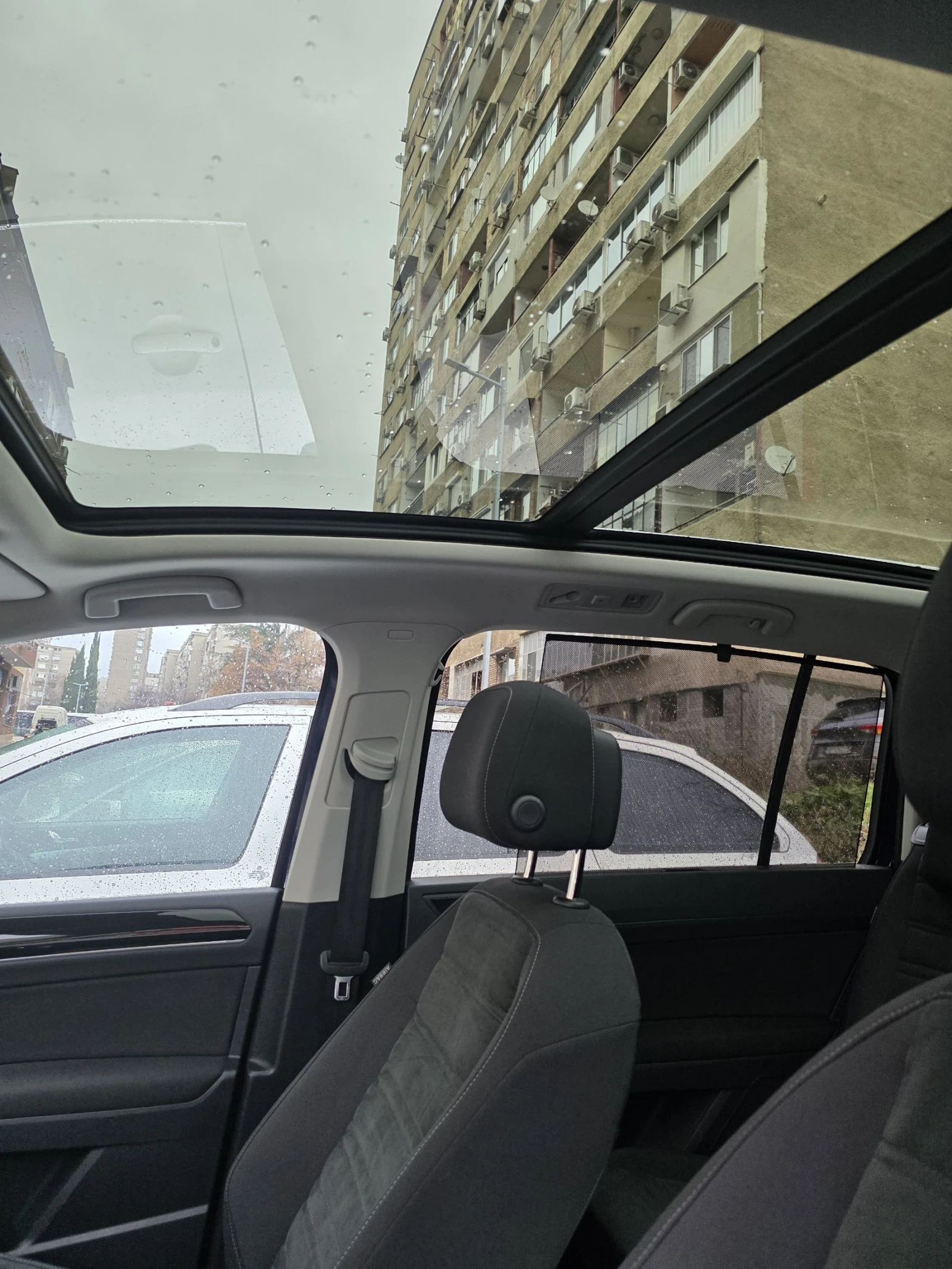 VW Touran ������� 7 ����� ������ ������  | Mobile.bg � ����������� 3