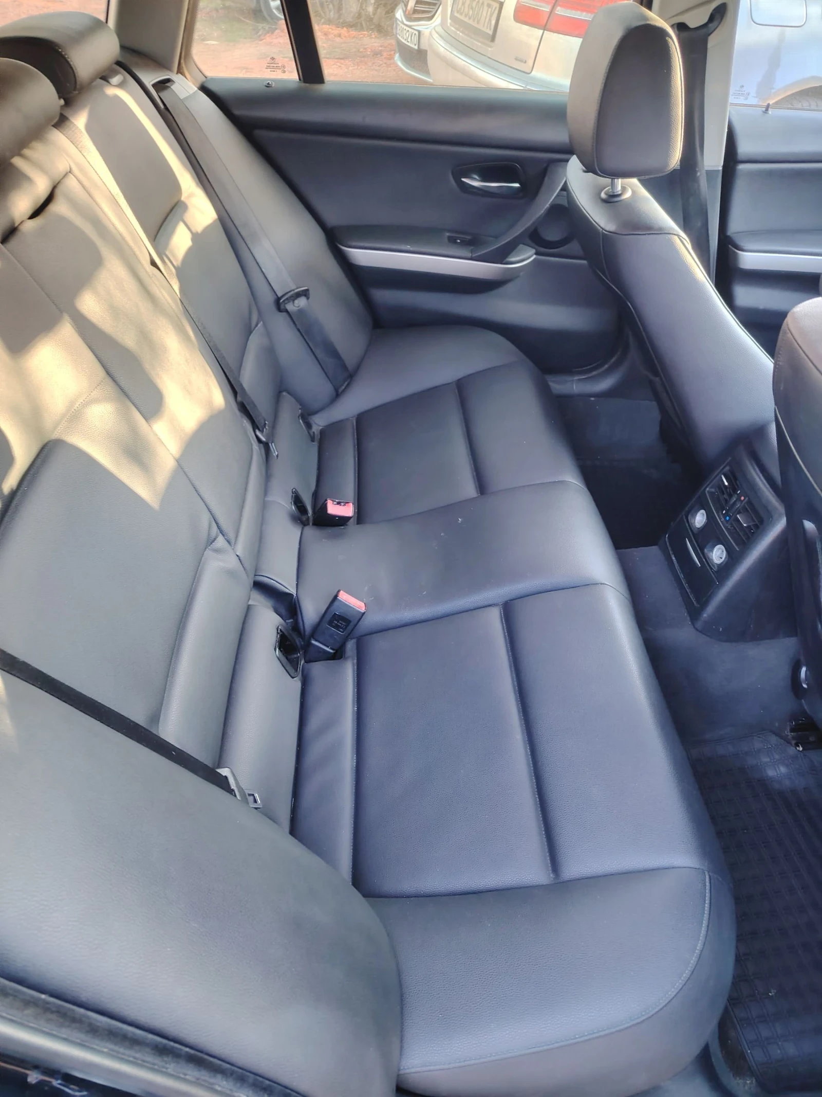 BMW 320, снимка 11 - Автомобили и джипове - 53815897