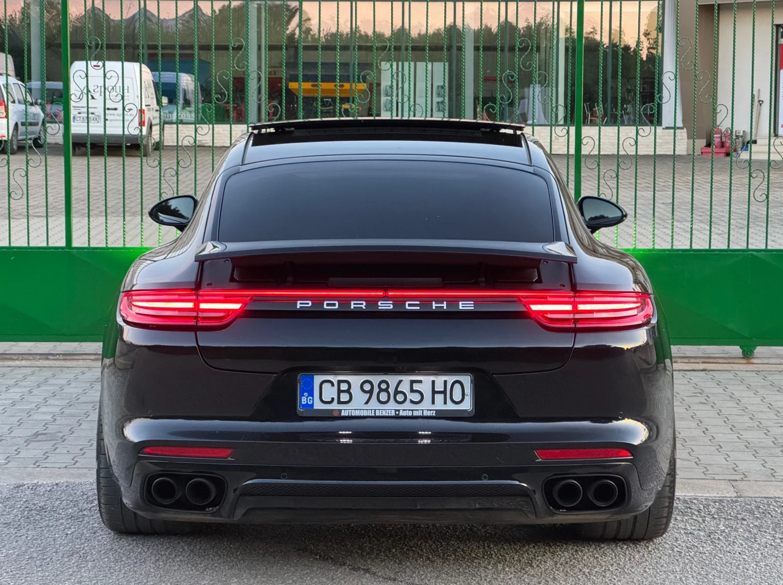 Porsche Panamera 4S Sport Design, Soft close, Podgrev, Obdyh, Full, снимка 5 - Автомобили и джипове - 54715356
