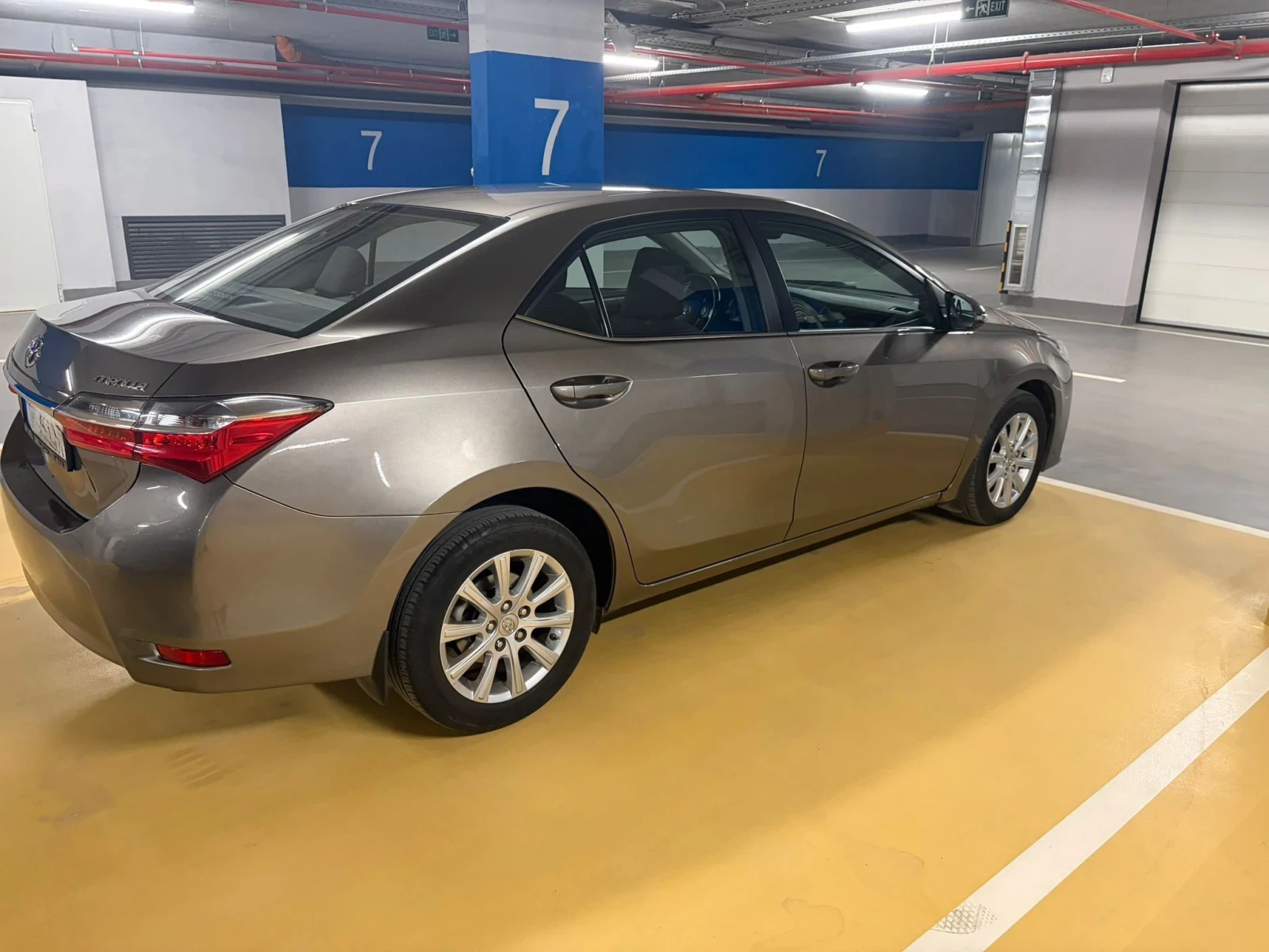 Toyota Corolla Luna 1.6, 1 ВИ СОБСТВЕНИК, 62500 РЕАЛНИ КМ, снимка 4 - Автомобили и джипове - 54730082
