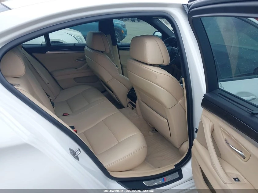 BMW 535 RWD Автокредит Цена до България, снимка 7 - Автомобили и джипове - 55132969