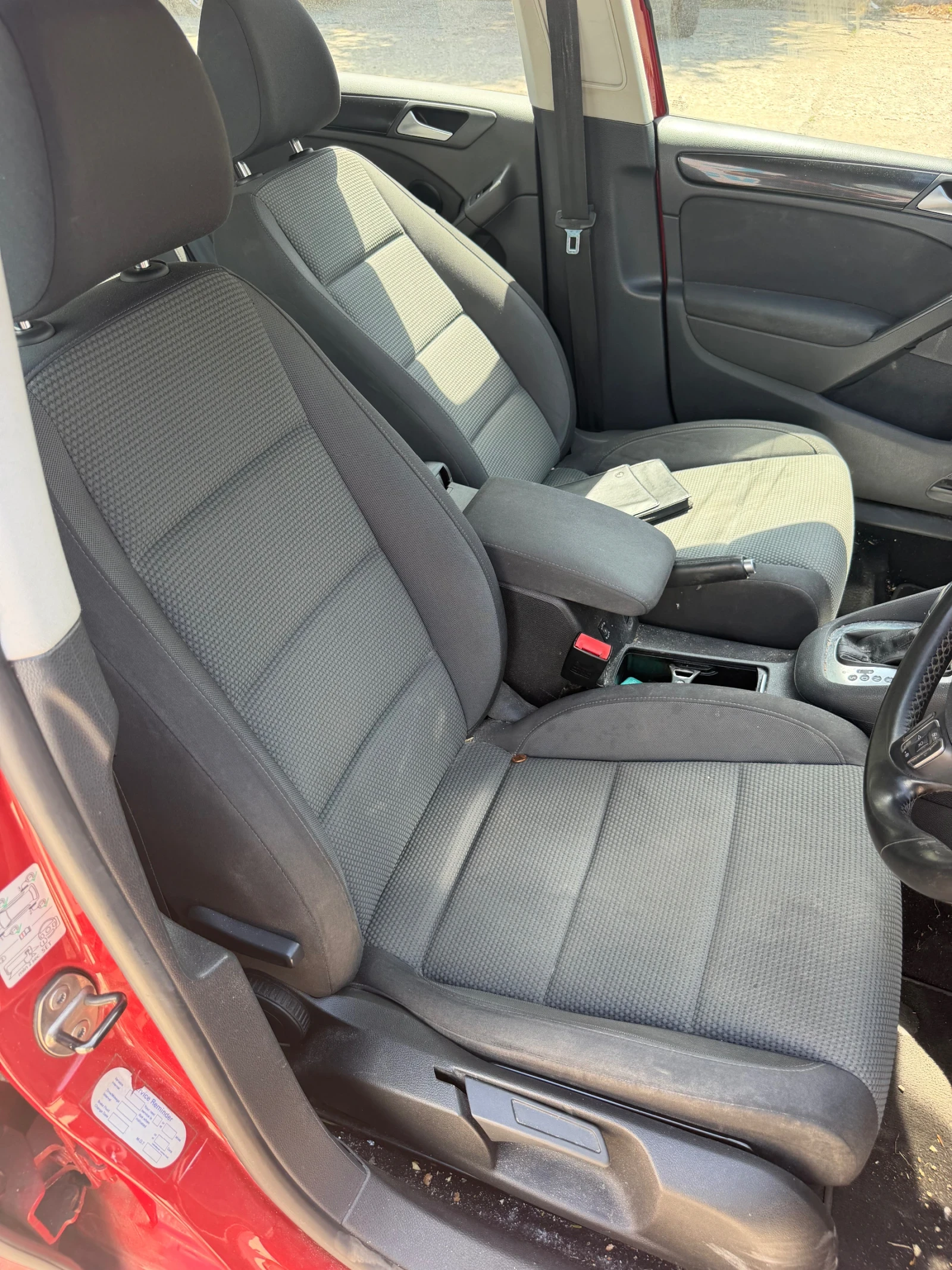 VW Golf 1.6tdi dsg, снимка 6 - Автомобили и джипове - 55323530