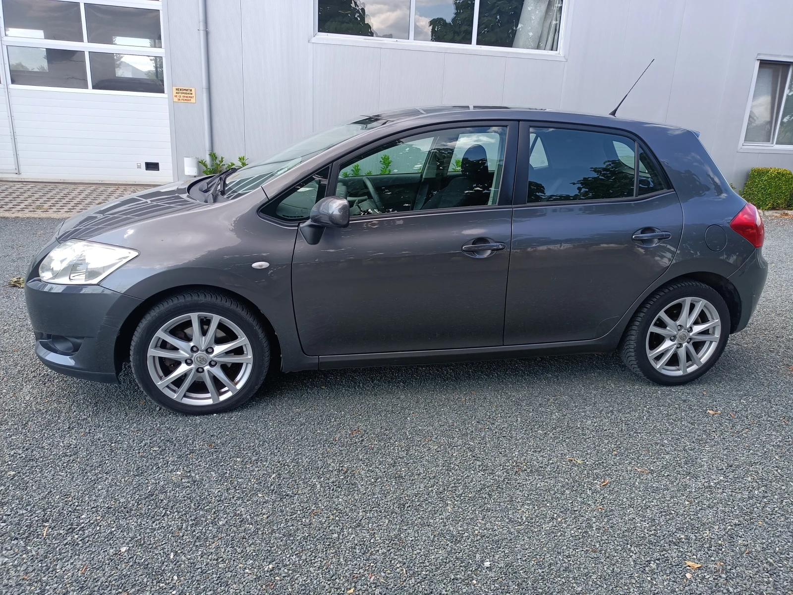 Toyota Auris 1.4 D-4D, снимка 4 - Автомобили и джипове - 55467305