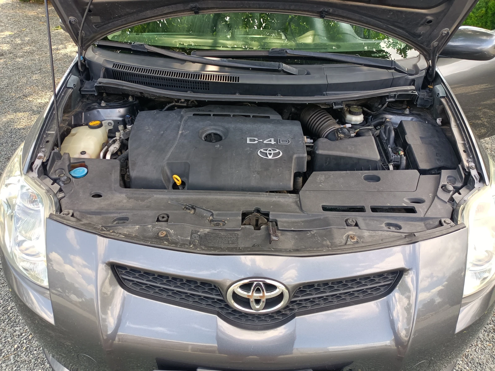 Toyota Auris 1.4 D-4D, снимка 13 - Автомобили и джипове - 55467305