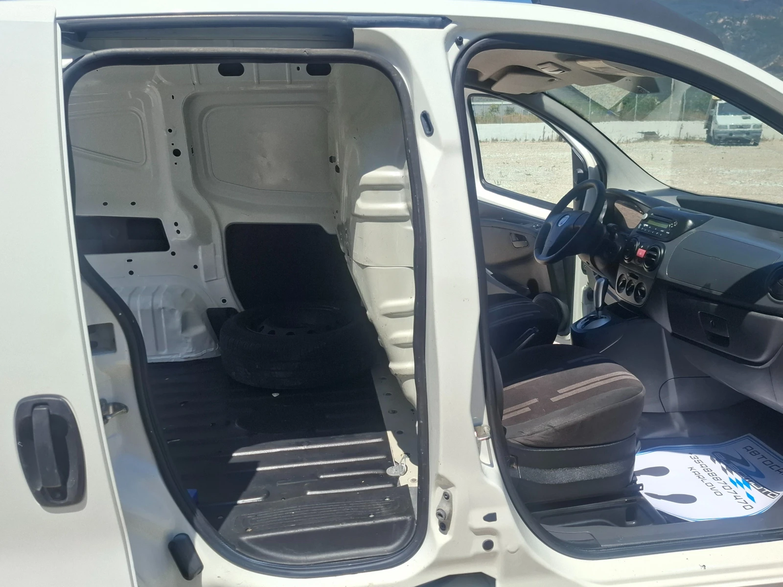 Fiat Fiorino 1.3M-jet/Automatic, снимка 11 - Автомобили и джипове - 55624819