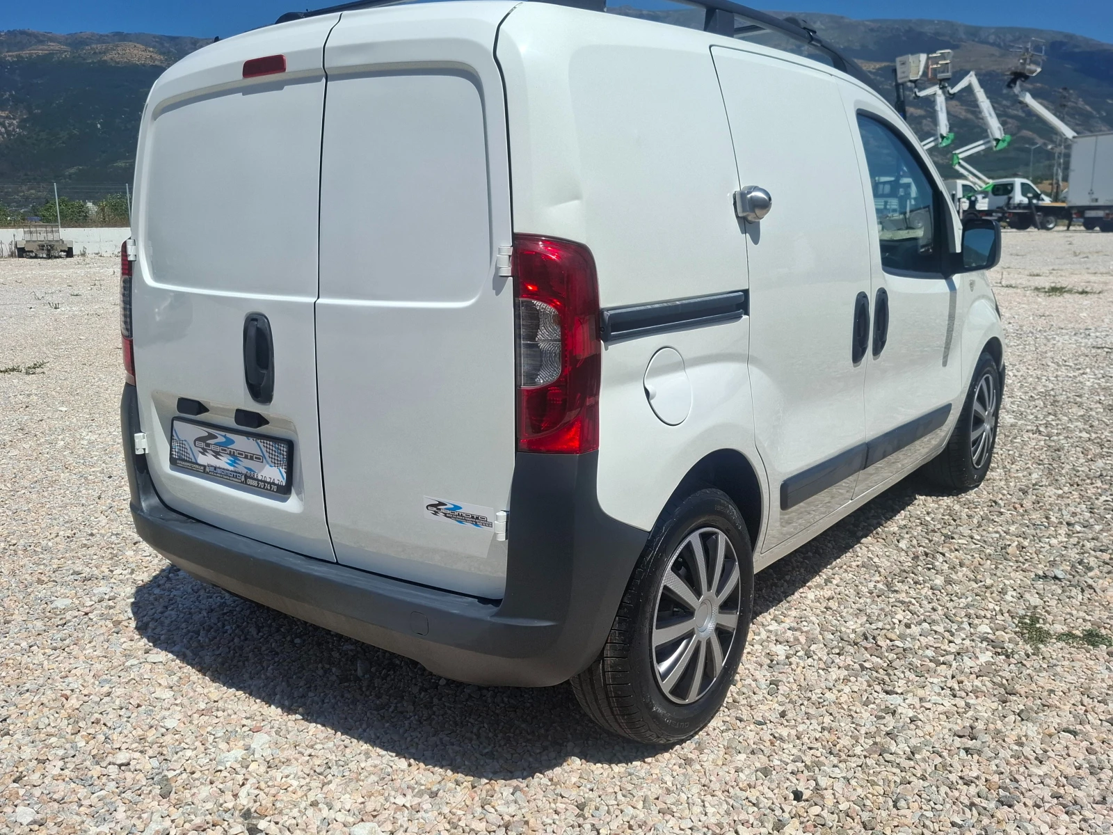 Fiat Fiorino 1.3M-jet/Automatic, снимка 4 - Автомобили и джипове - 55624819