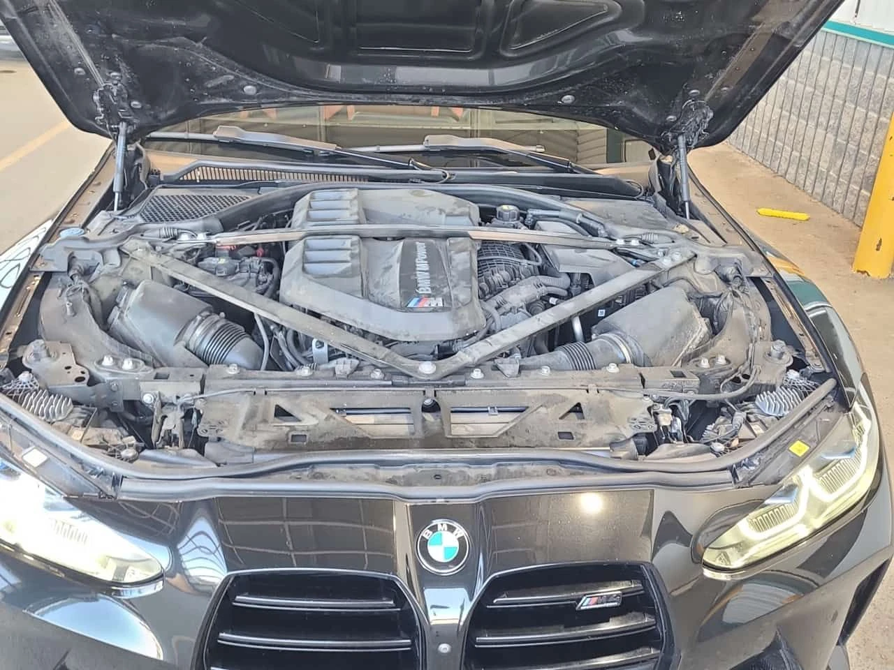 BMW M4 * COMPETITION XDRIVE* АВТОКРЕДИТ БЕЗ ПЪРВОНАЧАЛНА*, снимка 17 - Автомобили и джипове - 55633540