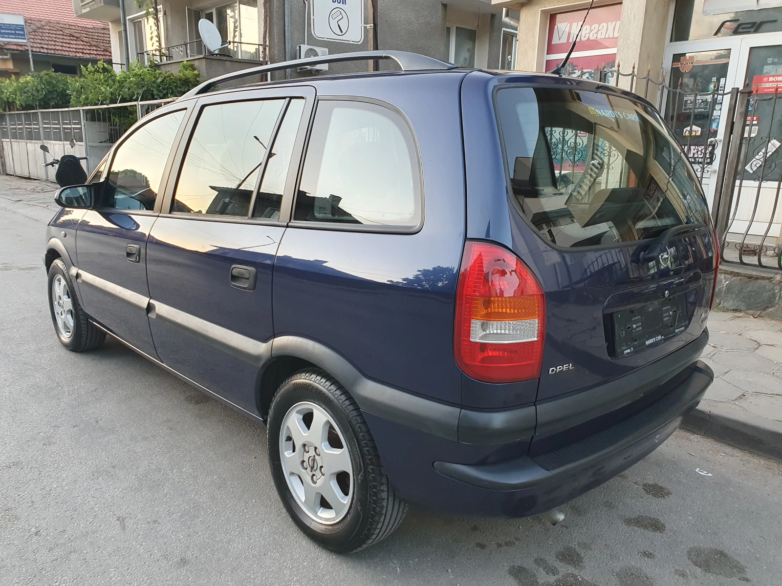 Opel Zafira 2.0D-101k.s., снимка 3 - Автомобили и джипове - 55685167