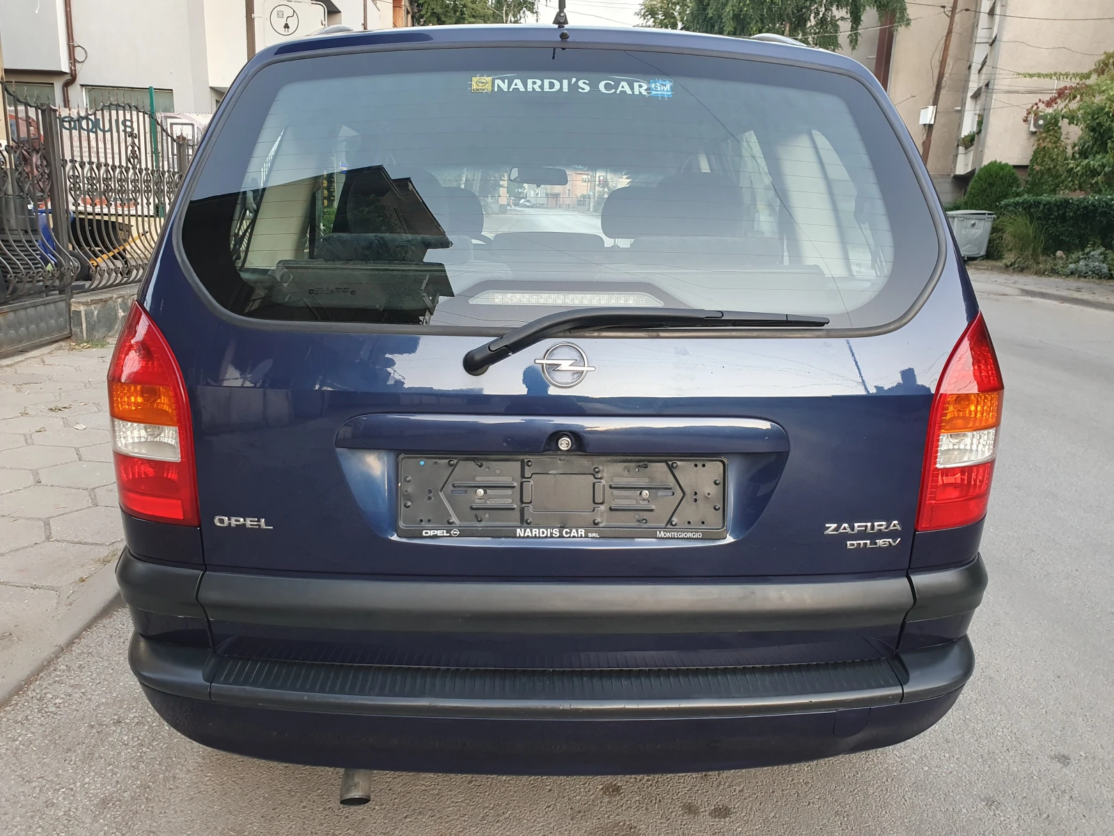 Opel Zafira 2.0D-101k.s., снимка 4 - Автомобили и джипове - 55685167