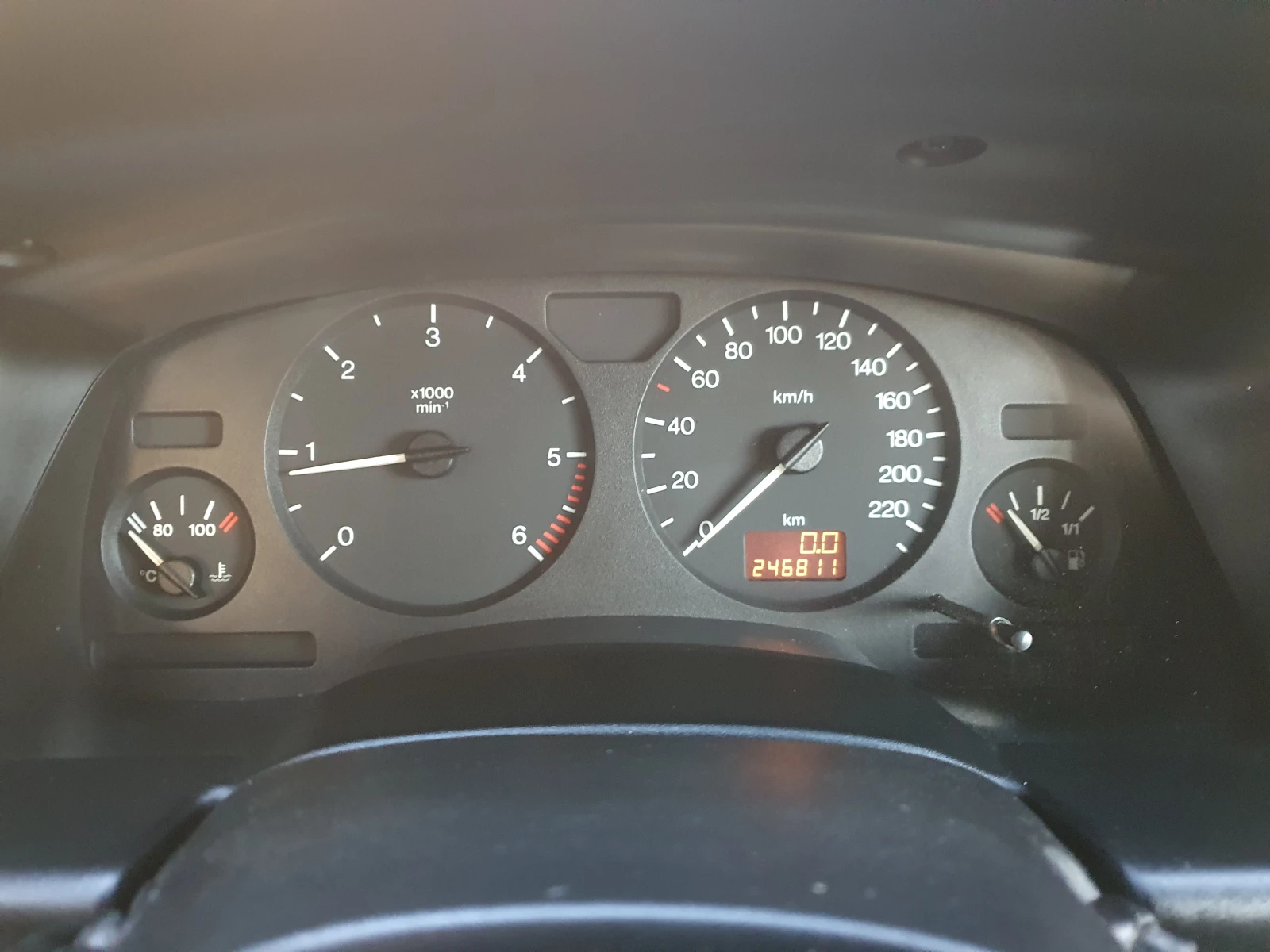 Opel Zafira 2.0D-101k.s., снимка 10 - Автомобили и джипове - 55685167