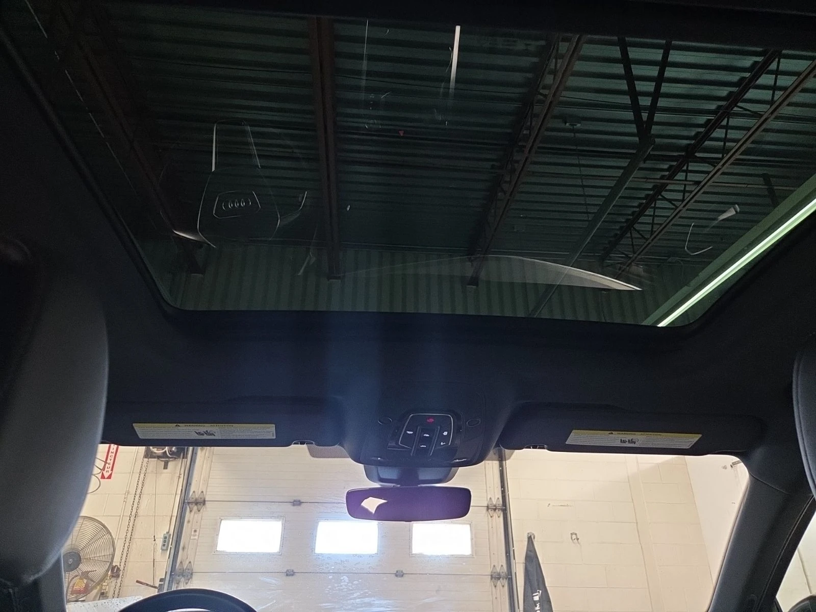 Audi E-Tron Progressiv* S-line* 360* Обдух* CarPlay, снимка 12 - Автомобили и джипове - 55811193