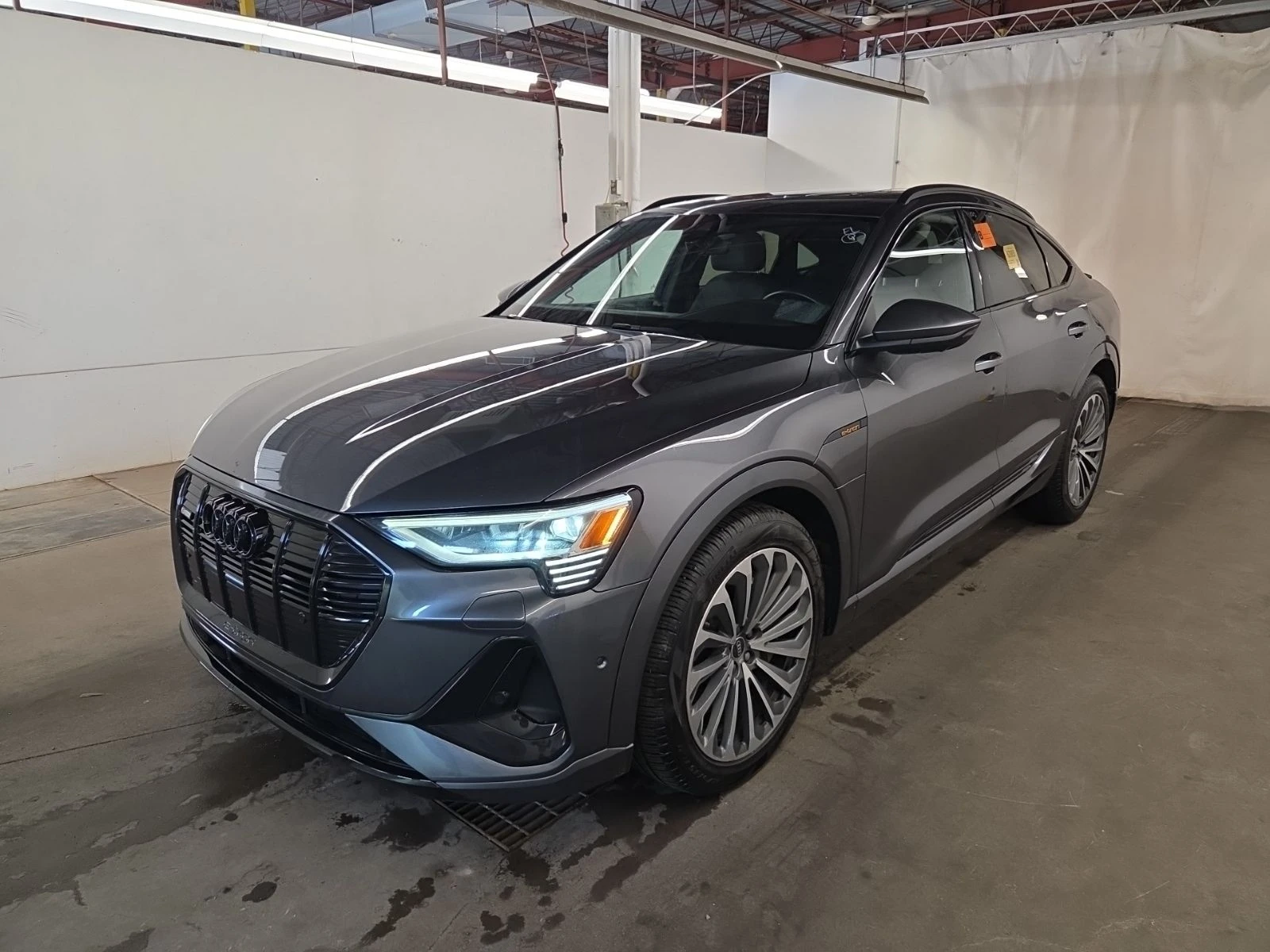 Audi E-Tron Progressiv* S-line* 360* Обдух* CarPlay