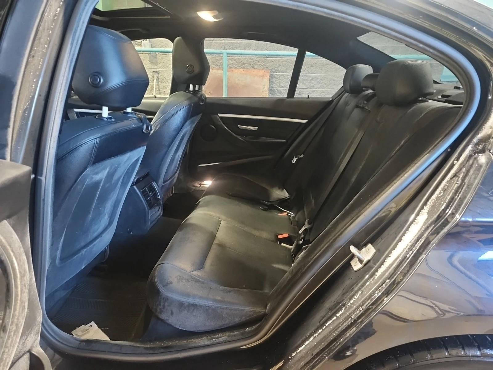 BMW 330 М ПАКЕТ/XDRIVE/CARFAX/ПОДГРЕВ/ПАМЕТ/ШИБЕДАХ, снимка 13 - Автомобили и джипове - 55806826